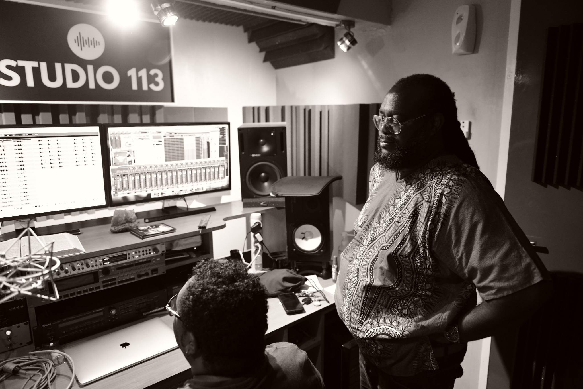 Jean-Michel SAMBA in the studio
